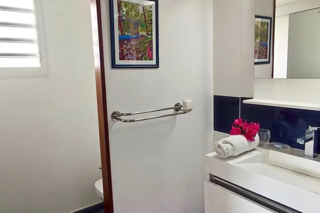 Ti Punch Appartement pied dans l'eau avec piscine