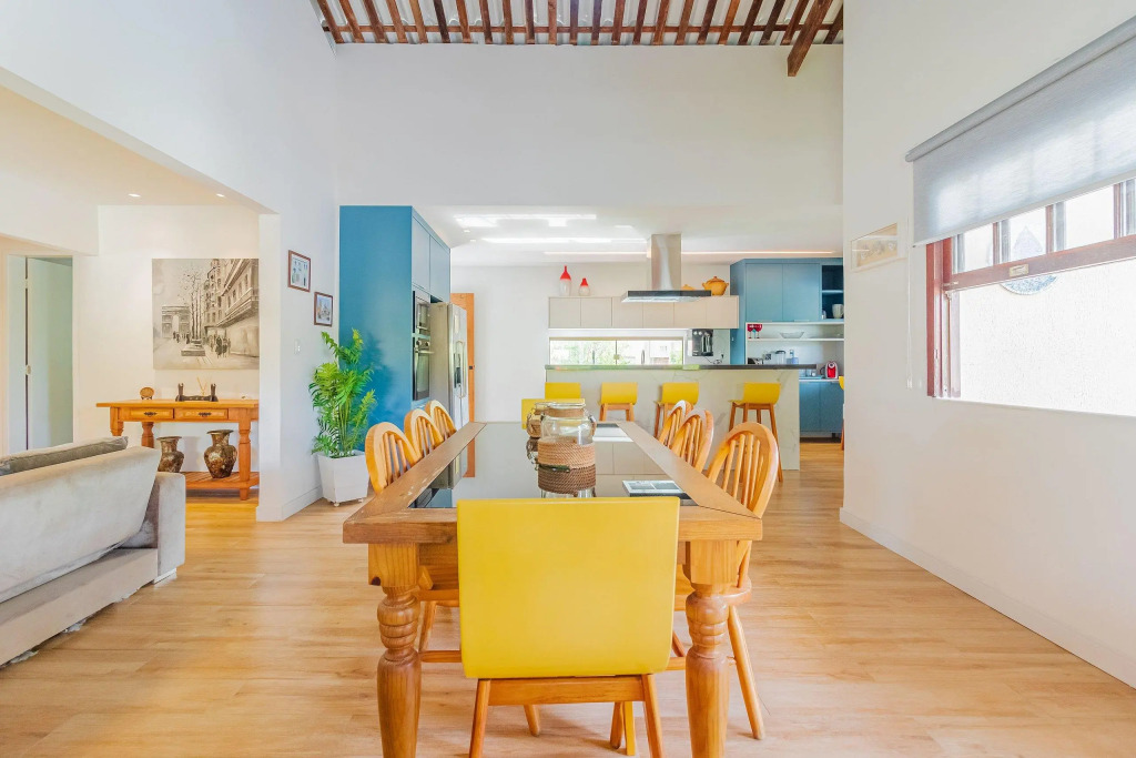 GB77 Ótima Casa 5 Quartos com Piscina e Churrasqueira - Guarajuba