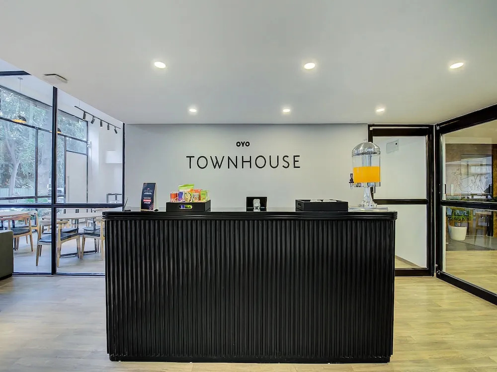 OYO Townhouse 059 Magarpatta