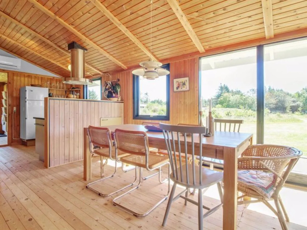 "Hunno" - 950m from the sea in NW Jutland