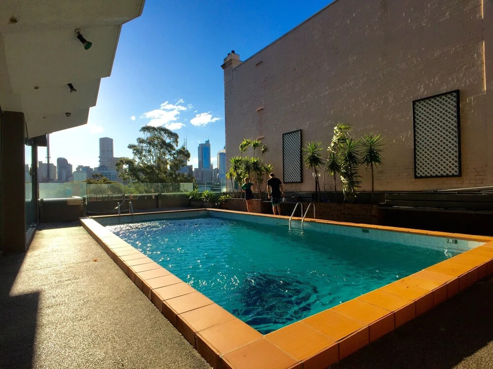 1 BR Park Breathtaking Sydney Skyline
