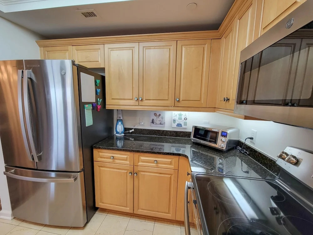 2307 Royale Palms 3 Bedroom Condo