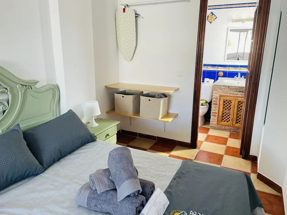 Estudio Cordoba Jimena by At Home Costa del Sol