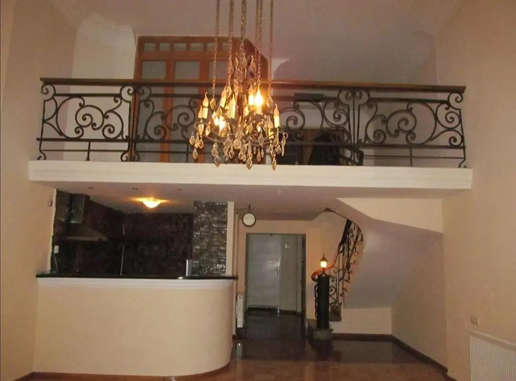 Kipshidze Street 7 House 1