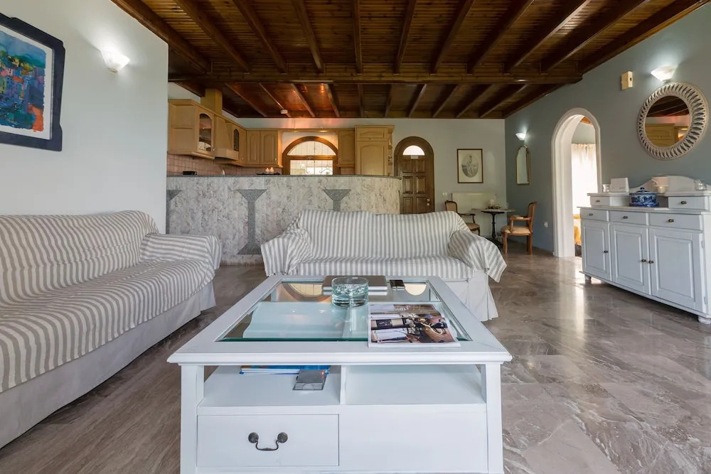 Villa Yialos by Villa Plus