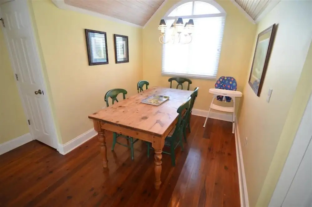 Daniel 7 Bedroom Home