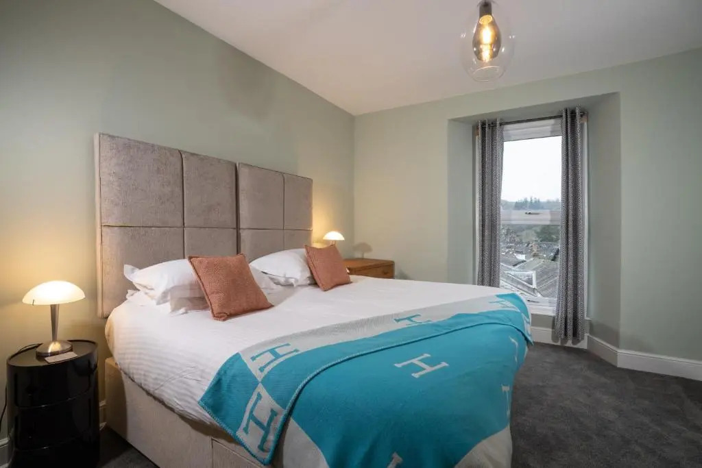 Spacious - 3 Storey Apartment - Central Ambleside - Outstanding Views