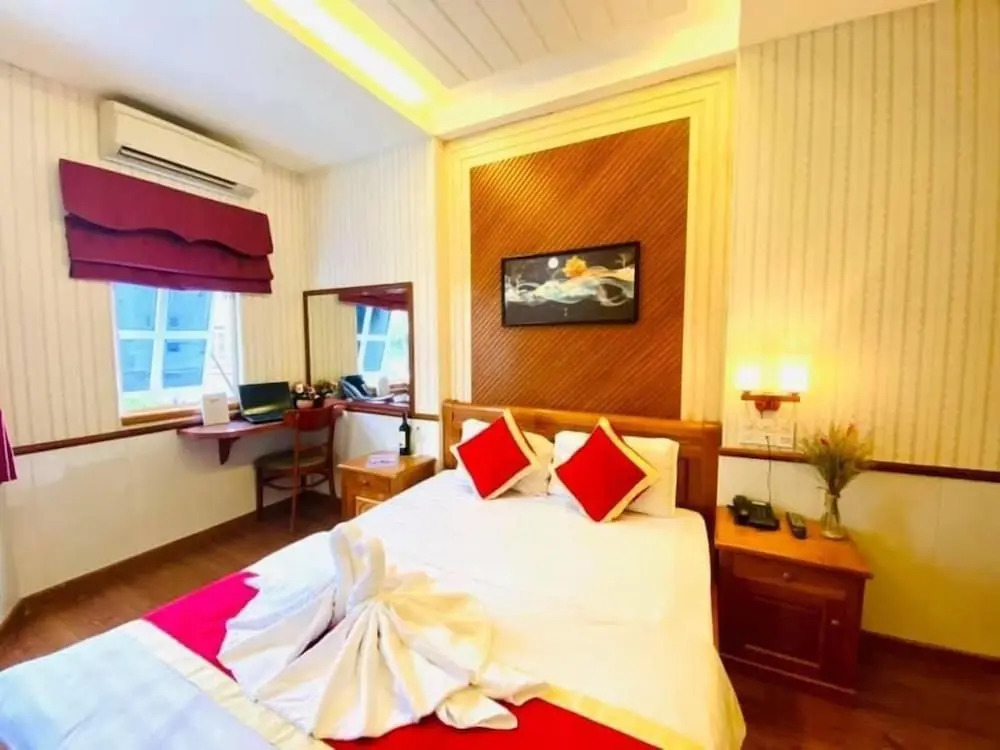 Hotel Nhu Y 2