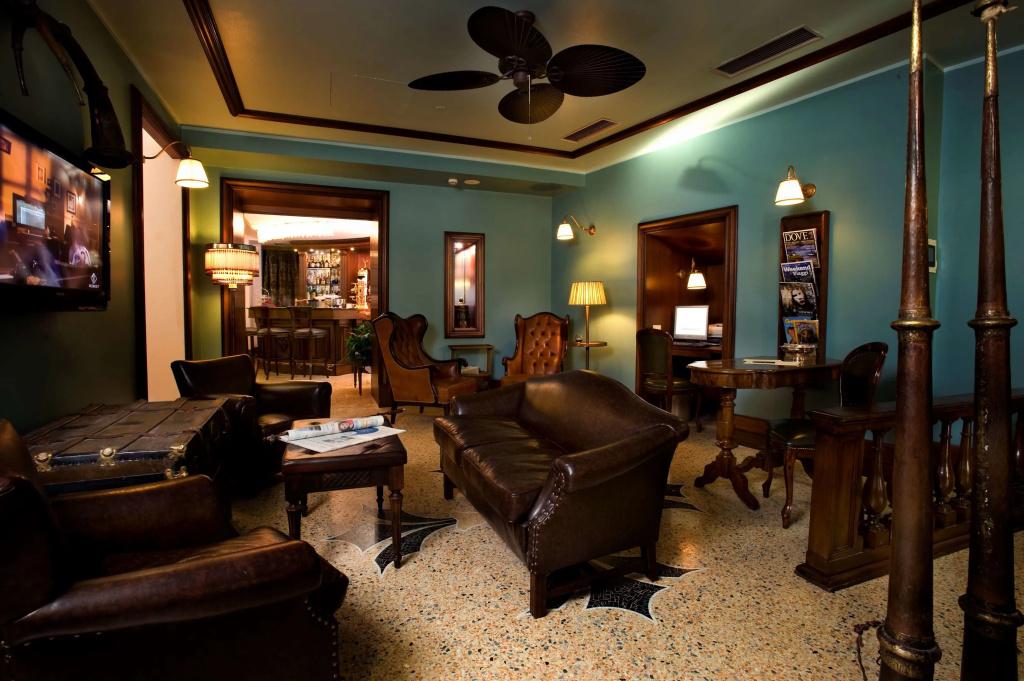 Grand Hotel Savoia Genova, Curio Collection by Hilton