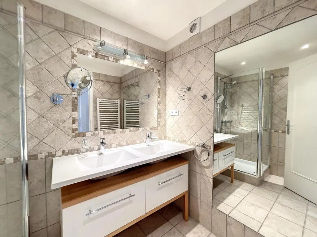 Appartement Cannes, 3 pièces, 4 personnes - FR-1-470-17
