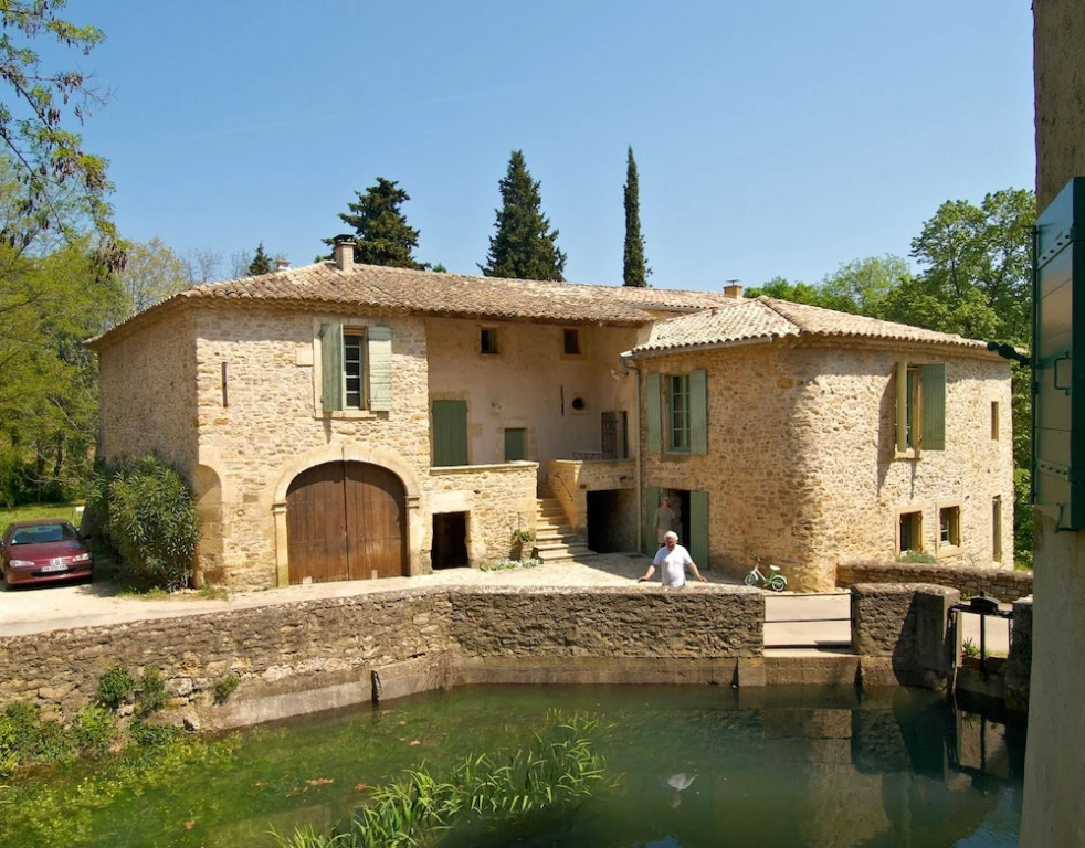 House With 4 Bedrooms in Laudun-l'ardoise, With Wonderful City View, Furnished Garden and Wifi