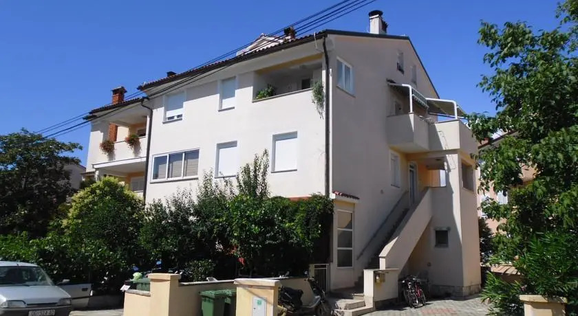 Apartments Anamarija