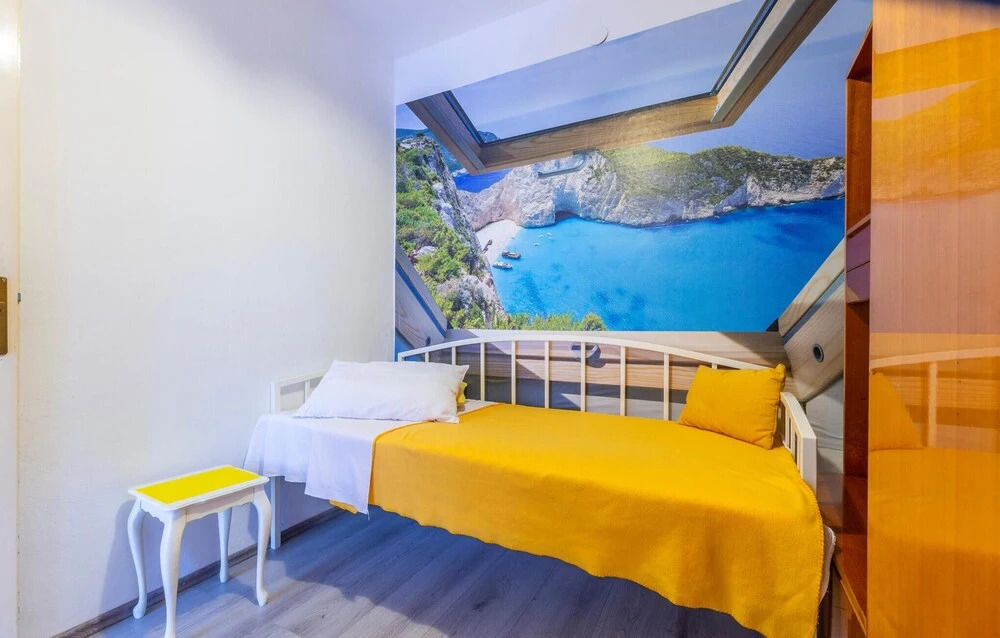 Stunning Apartment in Podstrana With 2 Bedrooms and Wifi