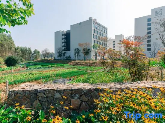 Yunmen 5 Seasons Argyle Resort Hotel