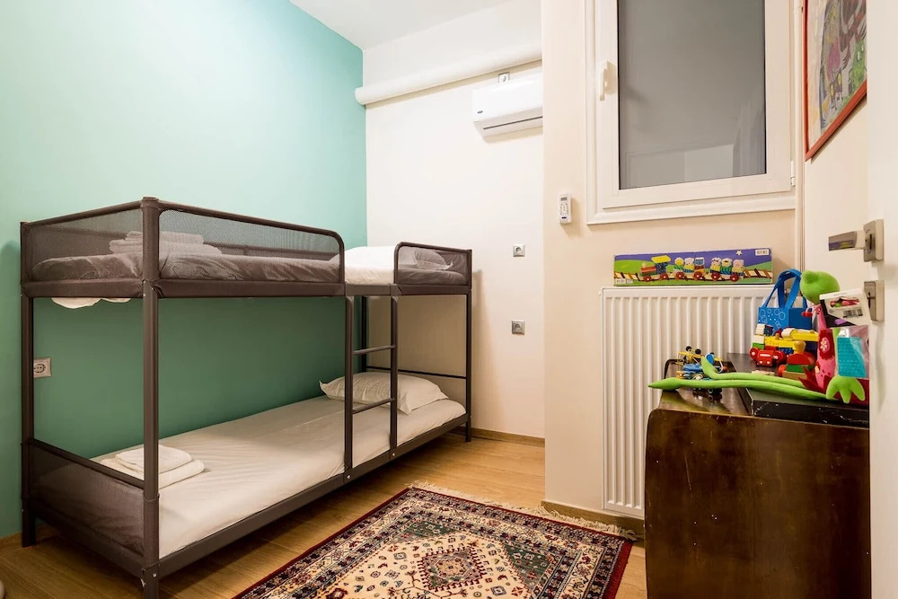 Three Bedrooms Apartment Under Acropolis