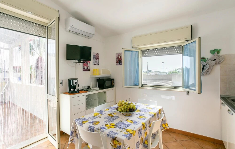 Nice Apartment in Reitani Noto With Wifi and 2 Bedrooms