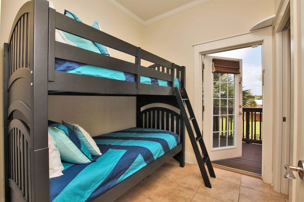 Glory Daze Beach House by Panhandle Gateways