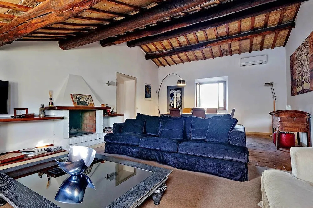 Piazza Mattei Elegant Apartment