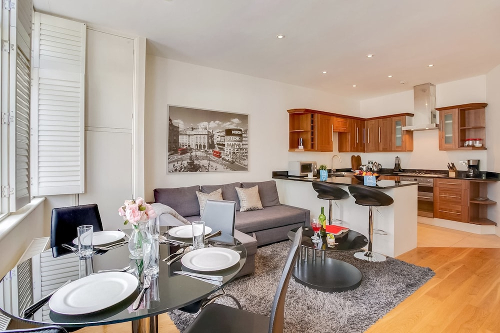 The Redfield Lane Nest - NG1