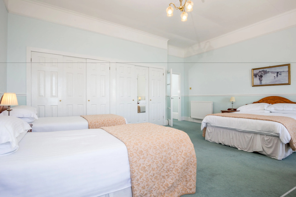 The Queens Hotel