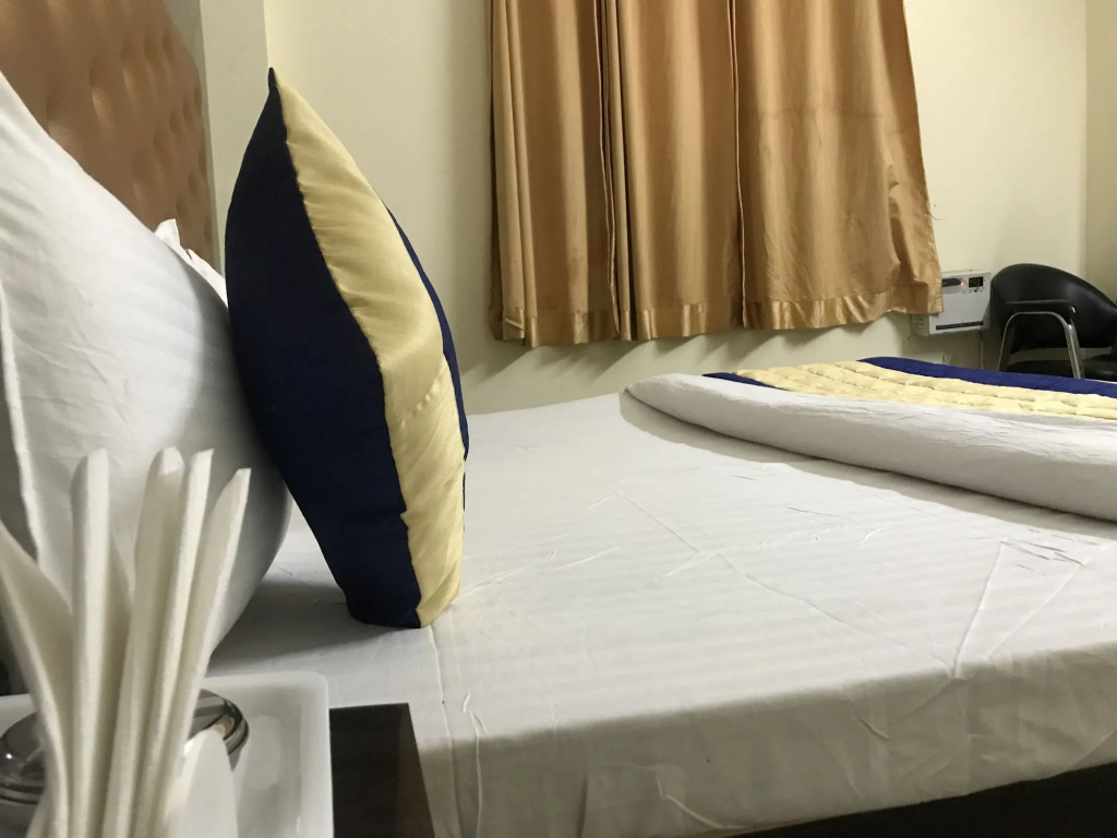 Hotel Aamantran Inn