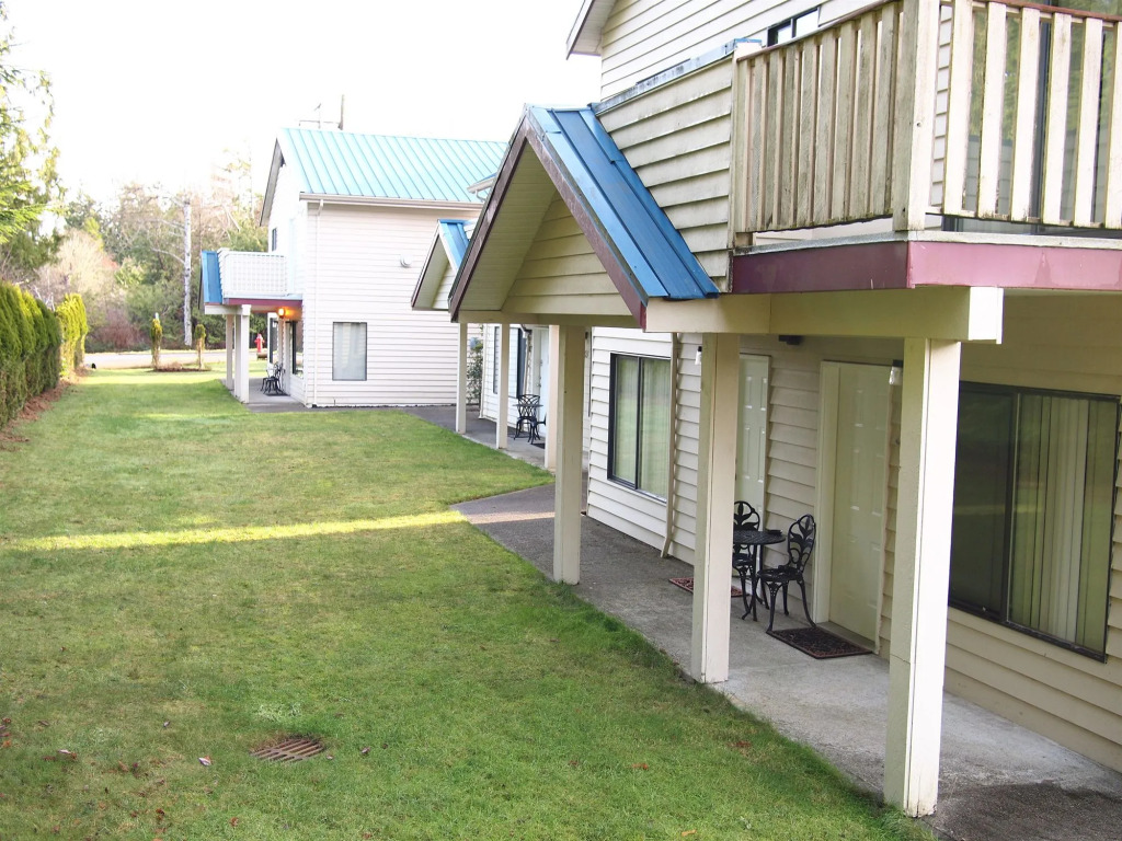 Whales Tail Guest Suites