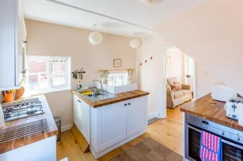 5 Coastguard Cottages
