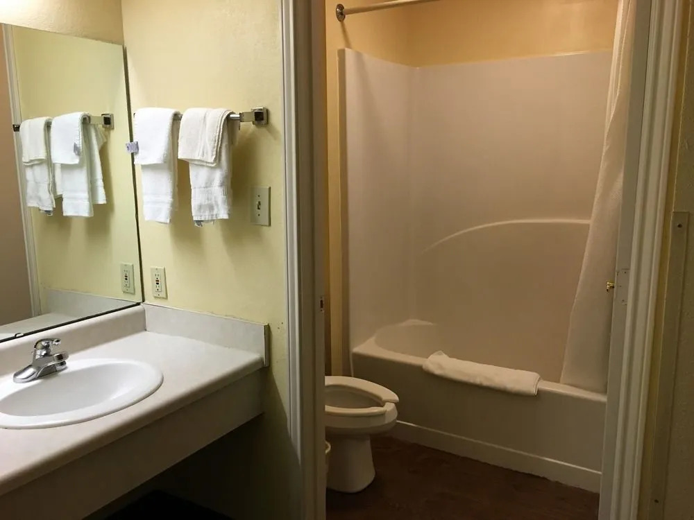 Woodstream Inn