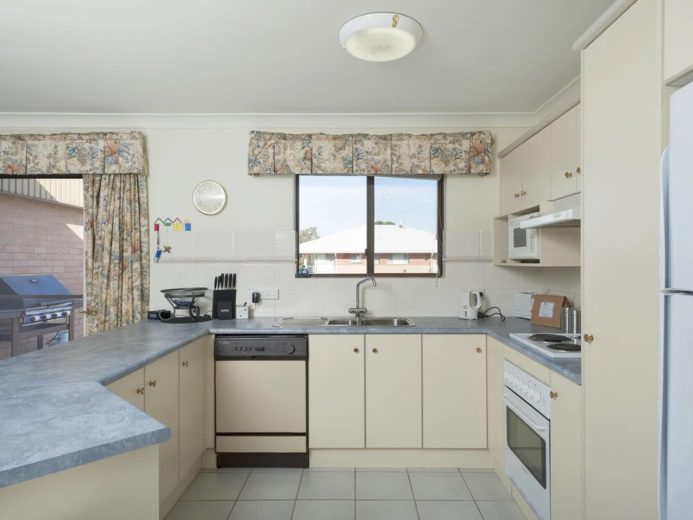 Shoreline, Unit 17/1 Intrepid Close
