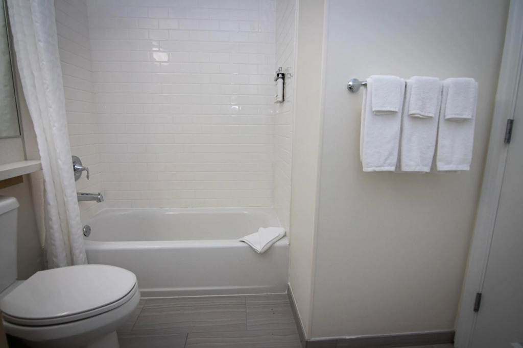 Candlewood Suites Miami Intl Airport - 36th St by IHG