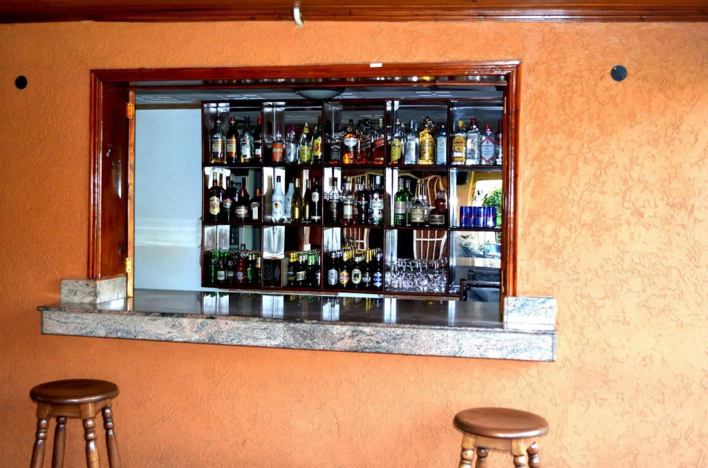 Areba Hotel