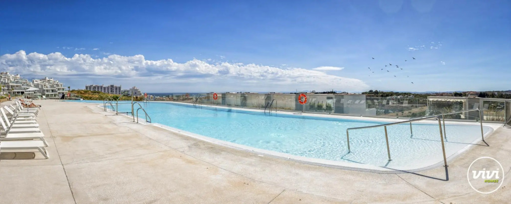 Lima in Estepona with 3 bedrooms and 2 bathrooms