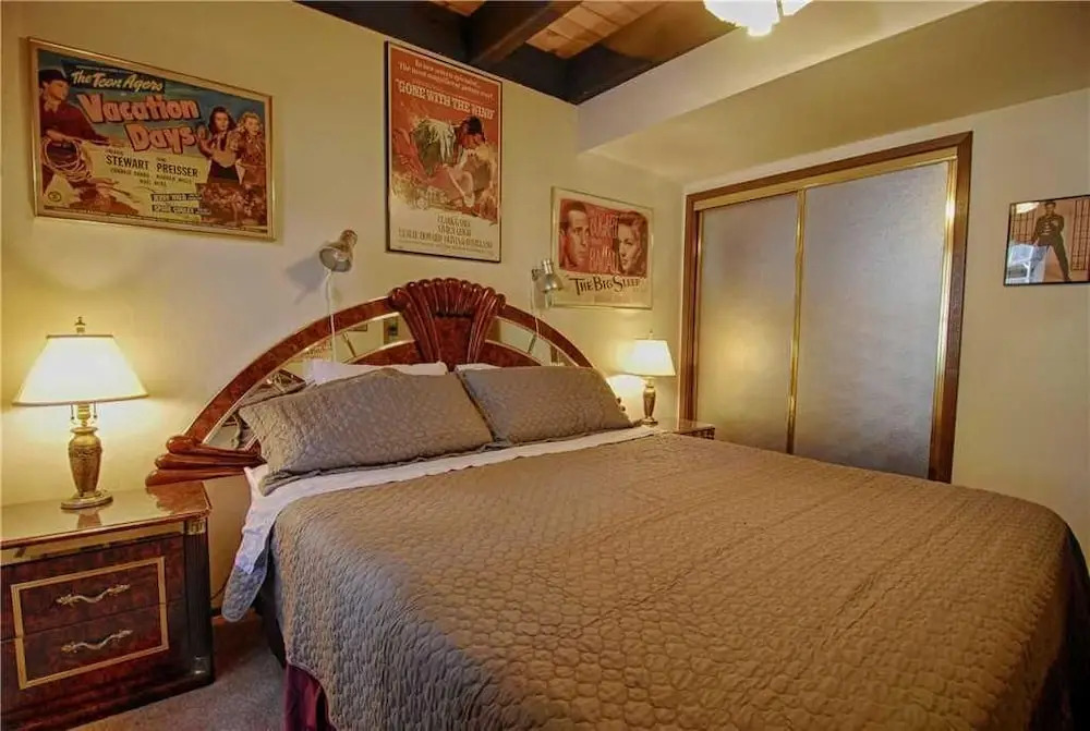 Vidor Village and Family Retreat #322