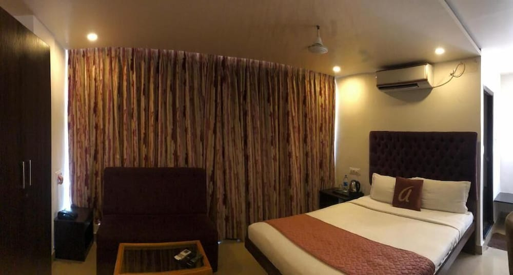 Astra Hotel and Suites Hsr 1st Sector
