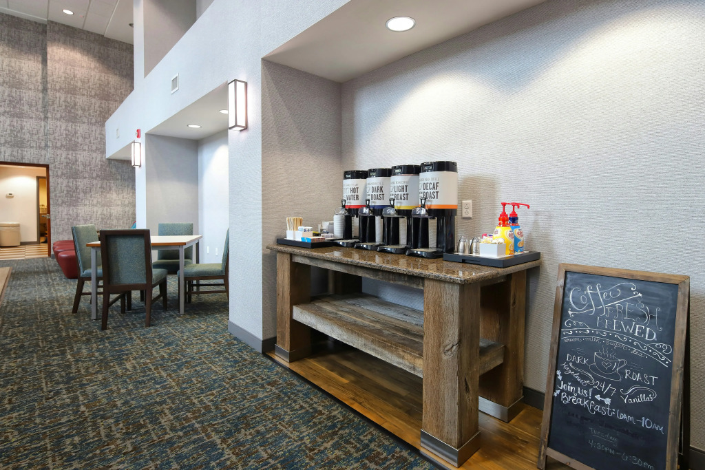 Hampton Inn & Suites Tucson East