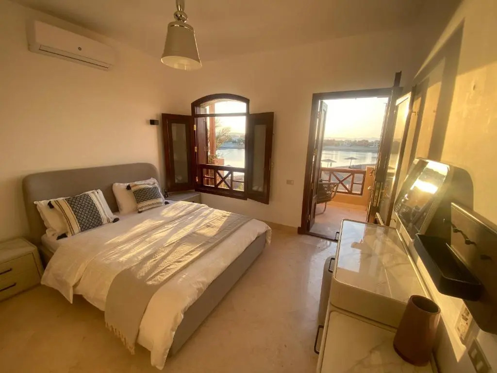 Sabina 2br Penthouse