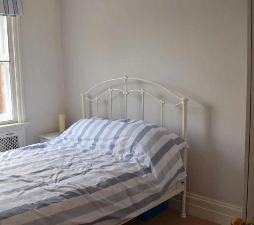 Modern 2 Bedroom Apartment With Views of Clapham Common
