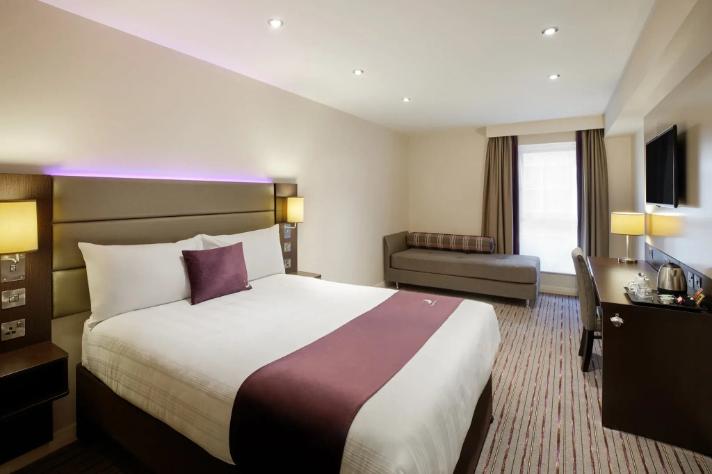 Premier Inn Christchurch - East