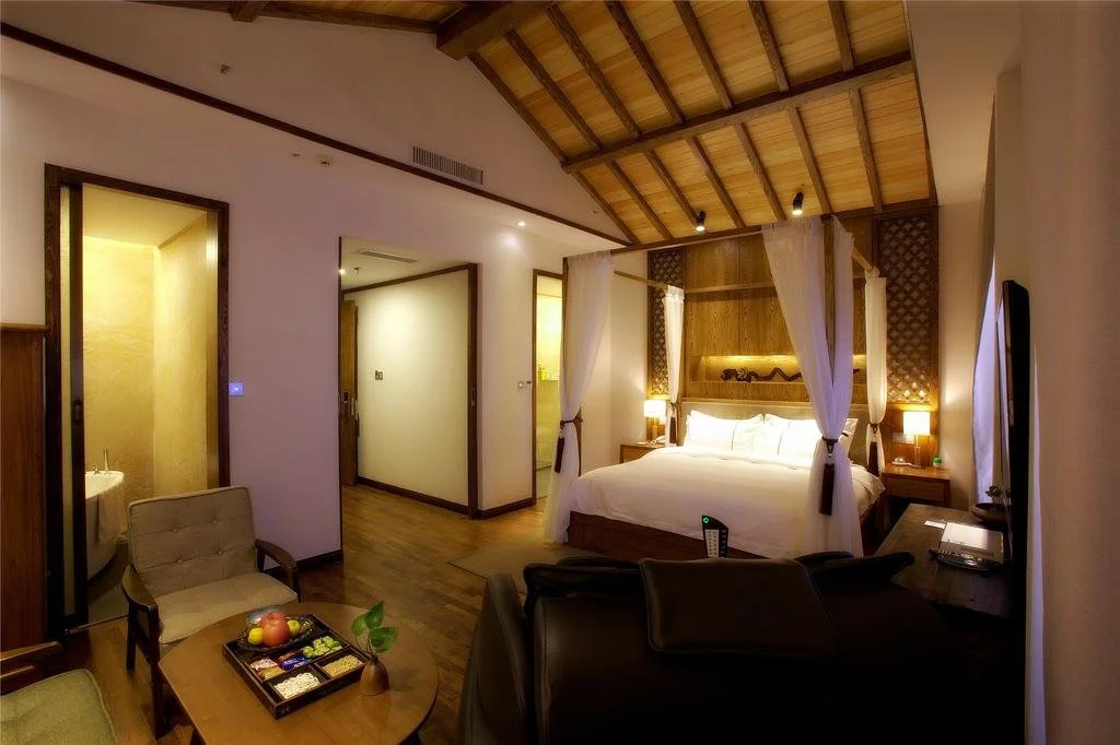Zhengzhou City Yuanshuo Hotels Ltd.