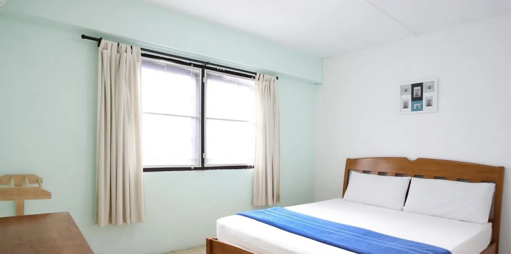 The I Talay Room & Souvenir Guesthouse