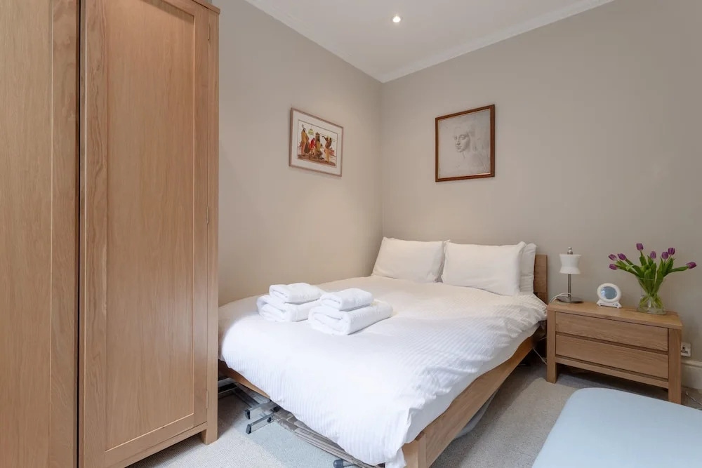 Luxury 2 Bedroom Property in Belgravia