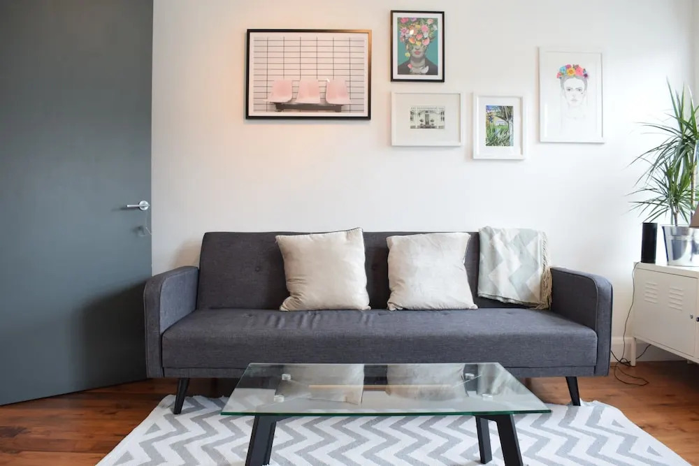 Modern 2 Bedroom Flat in Queen's Park