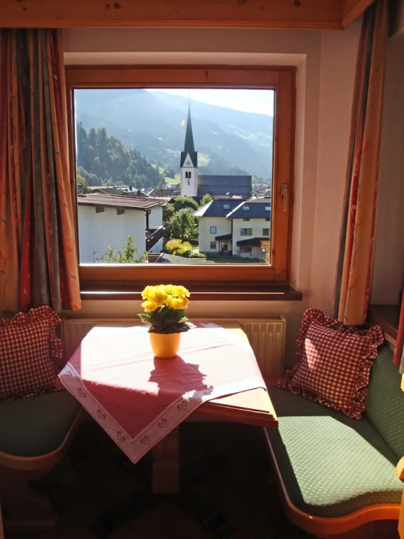 Appartementhaus Kaltenbach-Stumm by PiaundDirk