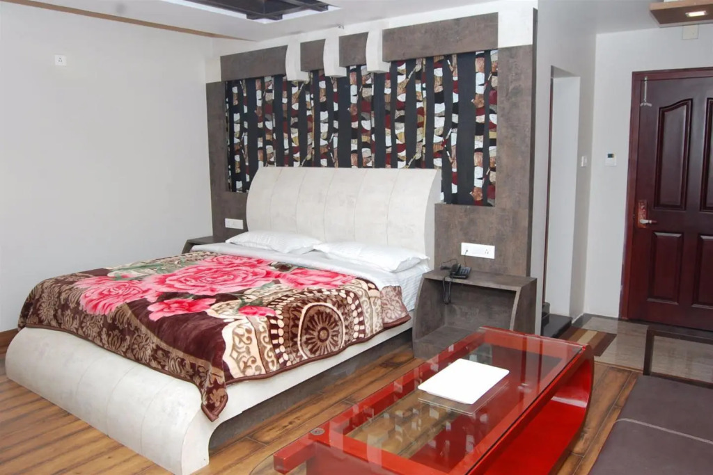 Sarkar Palace