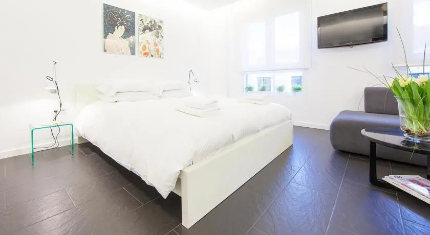 Nosolohotel Opera