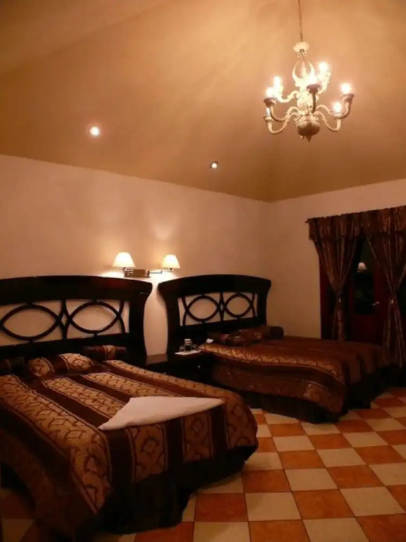 Hotel Loma Real Inn