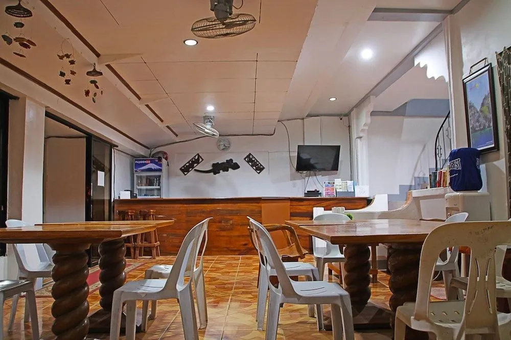 Mario's Travellers Inn - Hostel