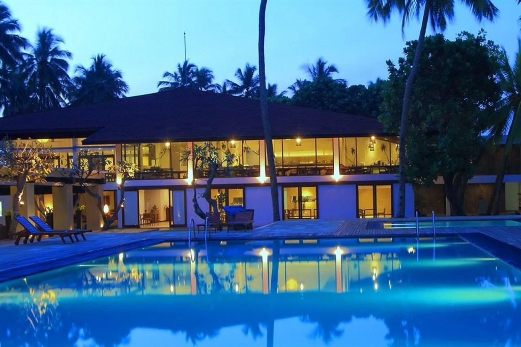 Курортный отель Avani Kalutara Resort