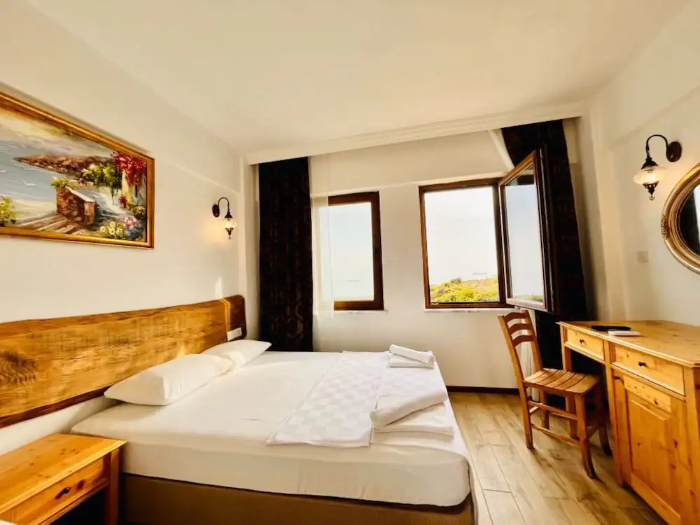 Sukha Inn Otel & Beach