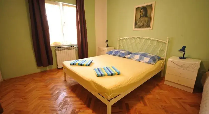 Apartments Skorup